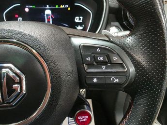 MG MG HS 1.5 T-GDI Exclusive DCT Euro 6 (s/s) 5dr