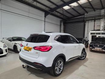 MG MG HS 1.5 T-GDI Exclusive DCT Euro 6 (s/s) 5dr