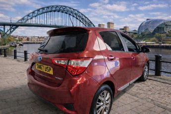 Toyota Yaris 1.5 VVT-h Excel E-CVT Euro 6 (s/s) 5dr (15in Alloy)