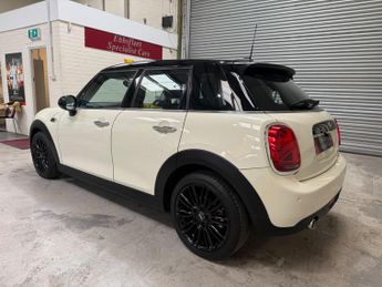 MINI Hatch 1.5 Cooper Steptronic Euro 6 (s/s) 5dr