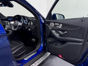 Mercedes-Benz GLC 2.0 GLC300d AMG Line (Premium Plus) SUV 5dr Diesel G-Tronic+ 4MA