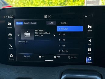 Toyota Urban Cruiser 61kWh Design SUV 5dr Electric Auto (174 ps)