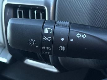 Toyota Urban Cruiser 61kWh Design SUV 5dr Electric Auto (174 ps)