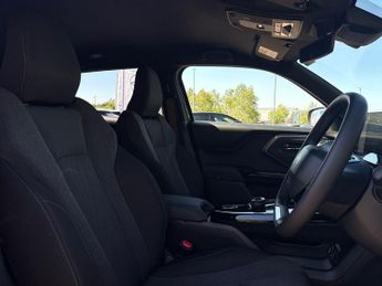 Toyota Urban Cruiser 61kWh Design SUV 5dr Electric Auto (174 ps)