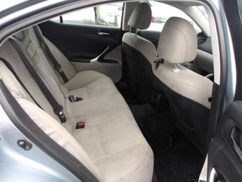 Lexus IS 2.2 220TD SE 4dr