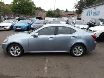 Lexus IS 2.2 220TD SE 4dr