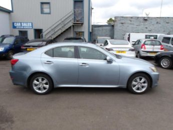 Lexus IS 2.2 220TD SE 4dr
