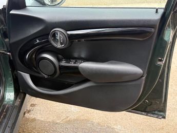MINI Hatch 1.5 Cooper Seven Auto Euro 6 (s/s) 5dr