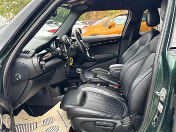 MINI Hatch 1.5 Cooper Seven Auto Euro 6 (s/s) 5dr