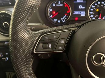 Audi Q2 1.6 TDI 30 S line SUV 5dr Diesel Manual Euro 6 (s/s) (116 ps)
