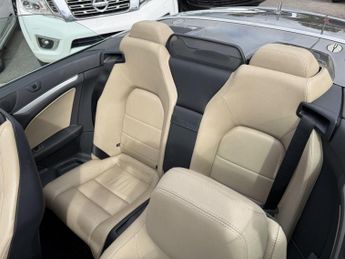 Mercedes-Benz E Class 2.1 E220 CDI BlueEfficiency Sport Cabriolet Tiptronic Euro 5 2dr