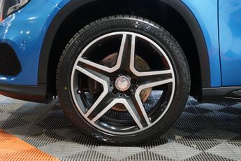 Mercedes-Benz GLA 2.1 GLA220d AMG Line (Premium Plus) SUV 5dr Diesel 7G-DCT 4MATIC