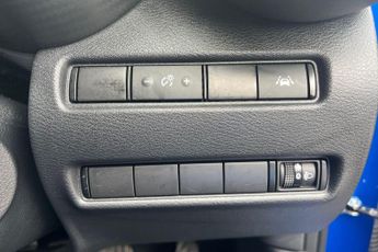 Nissan Juke 1.6 Hybrid N-Connecta 5dr Auto