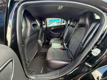 Mercedes-Benz A Class 2.1 A200d AMG Line Hatchback 5dr Diesel 7G-DCT Euro 6 (s/s) (136