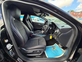Mercedes-Benz A Class 2.1 A200d AMG Line Hatchback 5dr Diesel 7G-DCT Euro 6 (s/s) (136