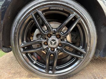 Mercedes-Benz A Class 2.1 A200d AMG Line Hatchback 5dr Diesel 7G-DCT Euro 6 (s/s) (136
