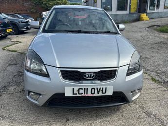 Kia Rio 1.5 CRDi 2 5dr