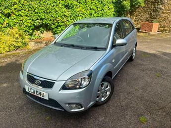 Kia Rio 1.5 CRDi 2 5dr