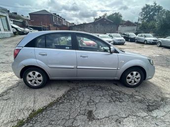 Kia Rio 1.5 CRDi 2 5dr