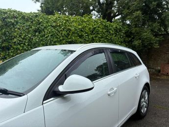 Vauxhall Insignia 1.6 CDTi ecoFLEX Design Nav Sports Tourer Euro 6 (s/s) 5dr