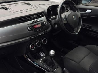 Alfa Romeo Giulietta 1.4 TB MultiAir Lusso Euro 5 (s/s) 5dr