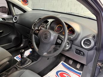 Vauxhall Corsa 1.2i 16v SE 3dr (a/c)