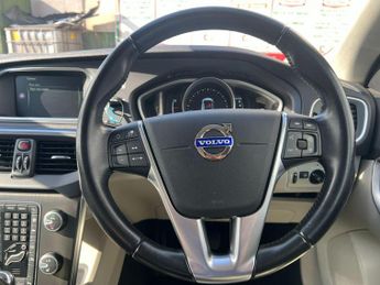 Volvo V40 1.6 T4 SE Hatchback 5dr Petrol Powershift Euro 5 (s/s) (180 ps)