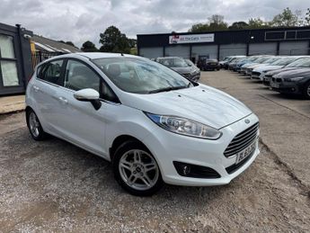 Ford Fiesta 1.0T EcoBoost Zetec Euro 5 (s/s) 5dr