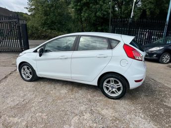 Ford Fiesta 1.0T EcoBoost Zetec Euro 5 (s/s) 5dr