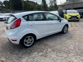 Ford Fiesta 1.0T EcoBoost Zetec Euro 5 (s/s) 5dr