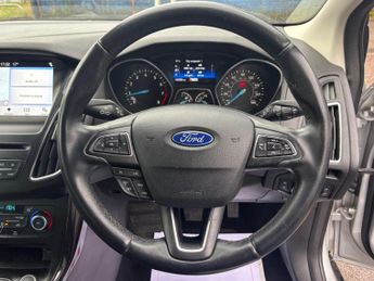 Ford Focus 1.0T EcoBoost Titanium Auto Euro 6 (s/s) 5dr