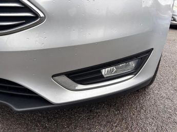 Ford Focus 1.0T EcoBoost Titanium Auto Euro 6 (s/s) 5dr