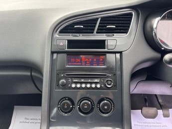 Peugeot 5008 2.0 HDi Active Auto Euro 5 5dr