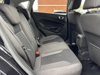 Ford Fiesta 1.0T EcoBoost Titanium Euro 5 (s/s) 5dr