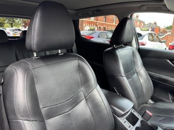 Nissan Qashqai 1.6 dCi Tekna XTRON 2WD Euro 6 (s/s) 5dr
