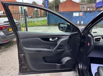 Nissan Qashqai 1.6 dCi Tekna XTRON 2WD Euro 6 (s/s) 5dr