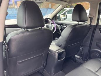 Nissan Qashqai 1.6 dCi Tekna XTRON 2WD Euro 6 (s/s) 5dr
