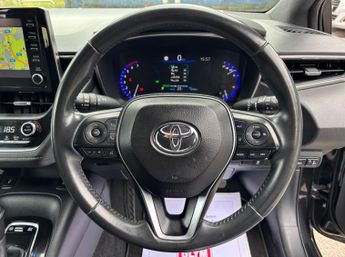 Toyota Corolla 1.8 VVT-h Icon Tech Touring Sports CVT Euro 6 (s/s) 5dr