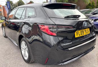 Toyota Corolla 1.8 VVT-h Icon Tech Touring Sports CVT Euro 6 (s/s) 5dr