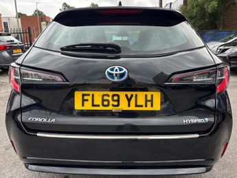 Toyota Corolla 1.8 VVT-h Icon Tech Touring Sports CVT Euro 6 (s/s) 5dr