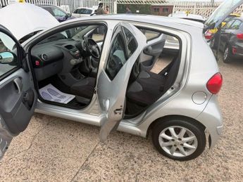Toyota AYGO 1.0 VVT-i Platinum Euro 4 5dr