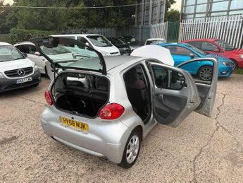 Toyota AYGO 1.0 VVT-i Platinum Euro 4 5dr