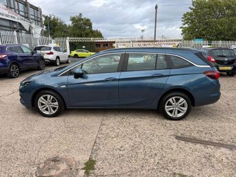 Vauxhall Astra 1.6 CDTi ecoFLEX Design Sports Tourer Euro 6 (s/s) 5dr