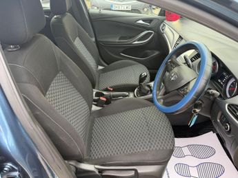 Vauxhall Astra 1.6 CDTi ecoFLEX Design Sports Tourer Euro 6 (s/s) 5dr