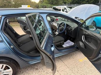 Vauxhall Astra 1.6 CDTi ecoFLEX Design Sports Tourer Euro 6 (s/s) 5dr