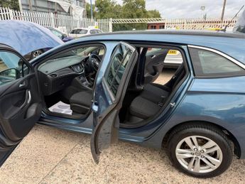 Vauxhall Astra 1.6 CDTi ecoFLEX Design Sports Tourer Euro 6 (s/s) 5dr