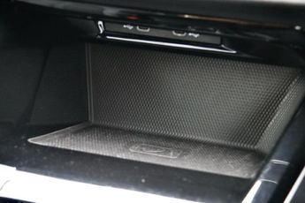 Volkswagen Golf 1.5 eTSI MHEV R-Line DSG Euro 6 (s/s) 5dr