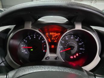 Nissan Juke 1.6 N-Connecta XTRON Euro 6 5dr