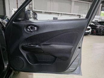 Nissan Juke 1.6 N-Connecta XTRON Euro 6 5dr