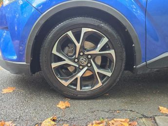 Toyota C-HR 1.8 VVT-h Design CVT Euro 6 (s/s) 5dr